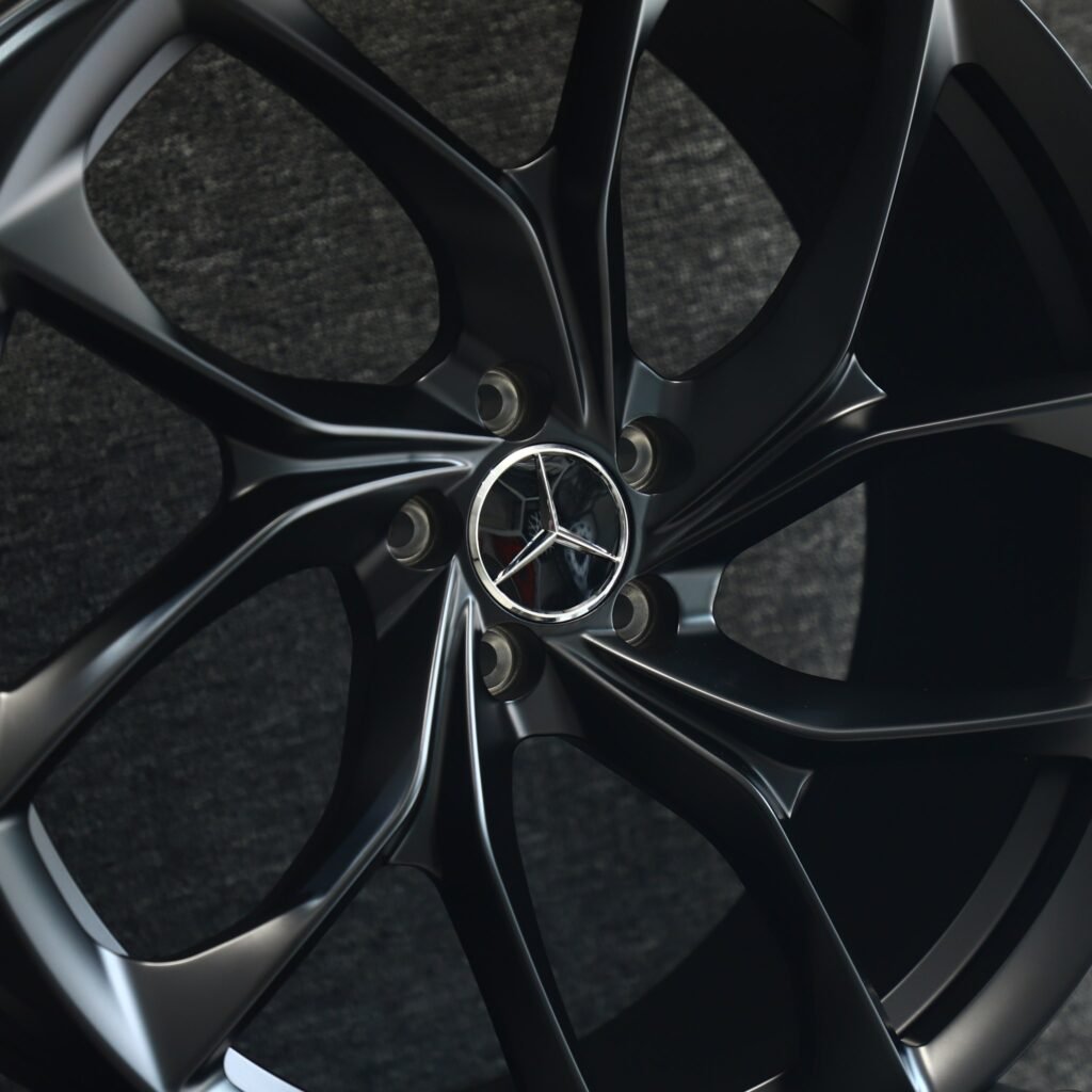 Audi Q7 wheels – Gloss Black 5 Y-Spoke Directional Milled, lip and barrel detail
