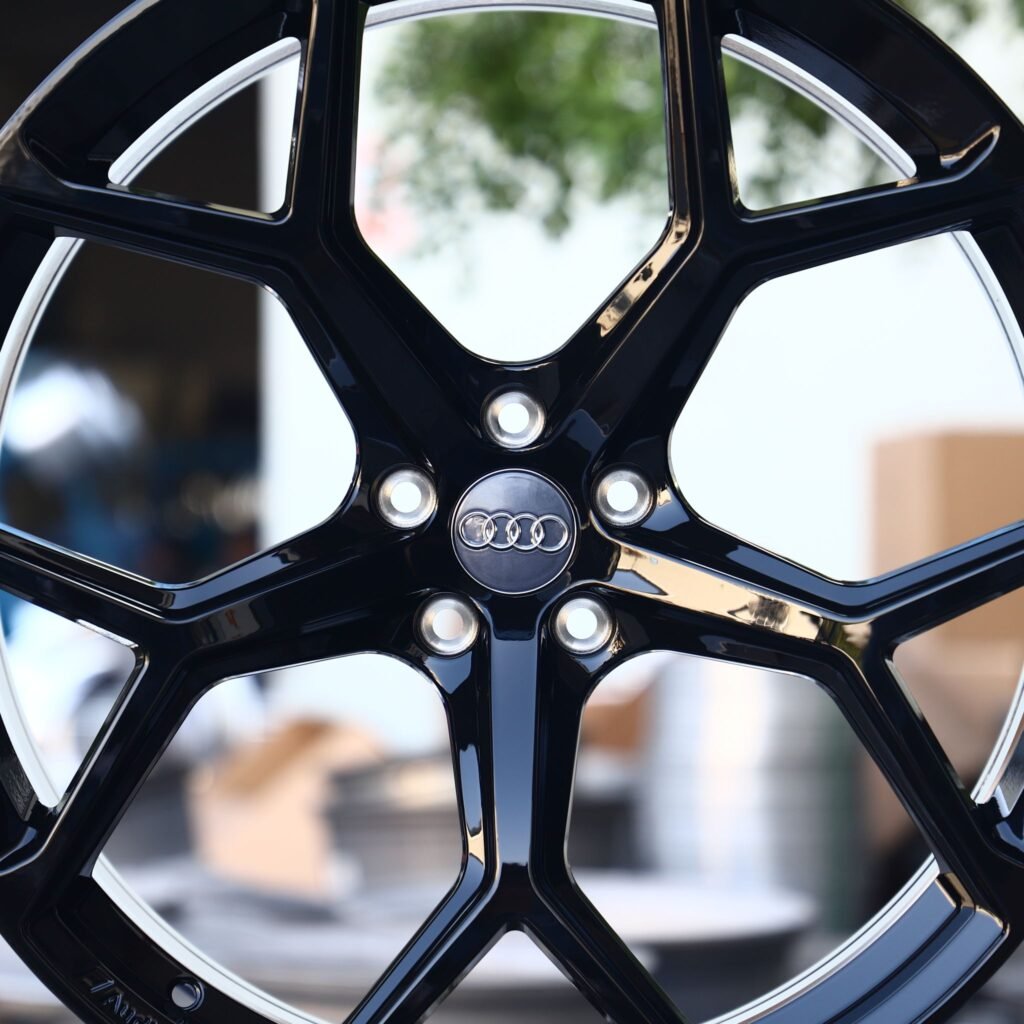 Tesla Model 3 wheels – Gloss Black 5 Y-Spoke, lip and barrel detail