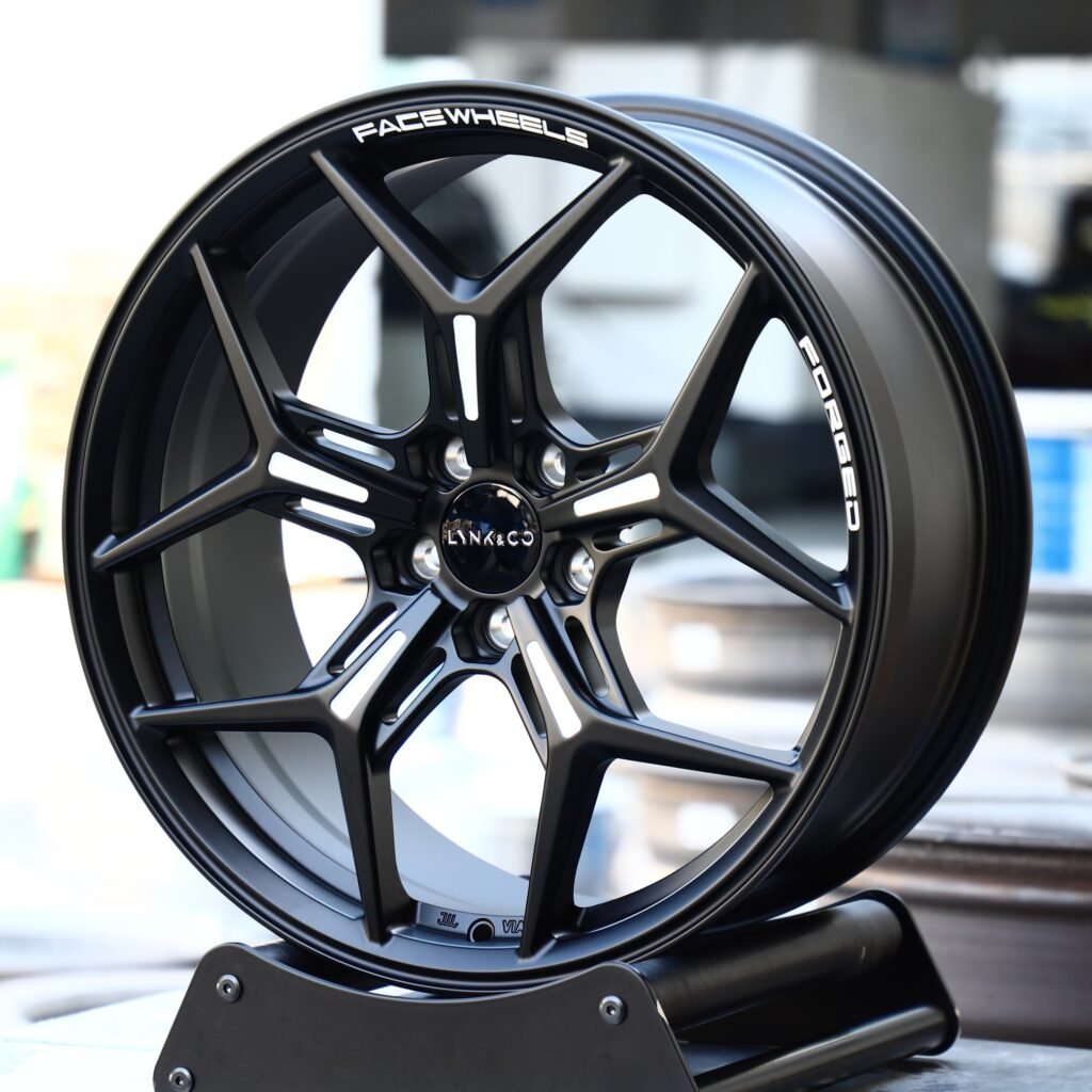 Gloss Black 5 Y-Spoke Racing Forged Wheels - BMW M3 / Audi RS5 Fitment (5-Lug) view 2