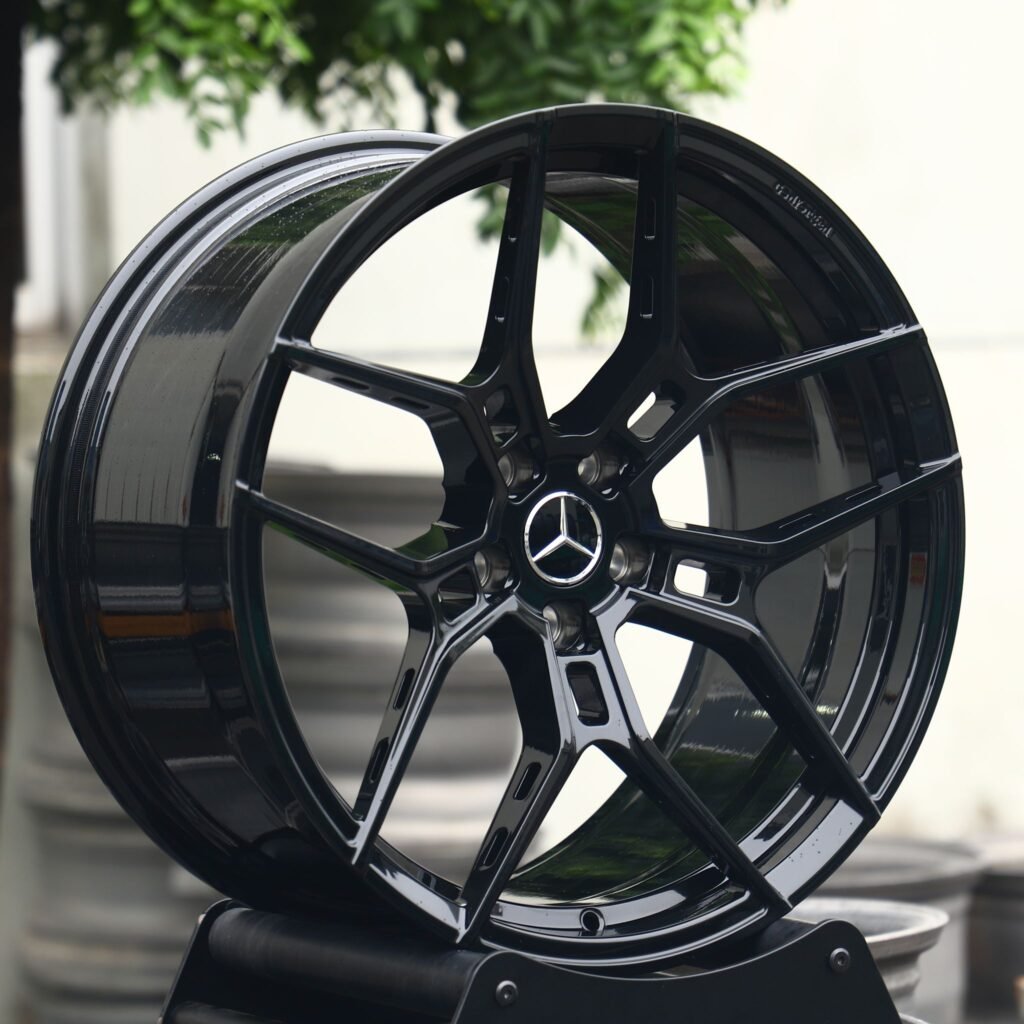 Tesla Model Y wheels – Gloss Black 5 Y-Spoke, angled view