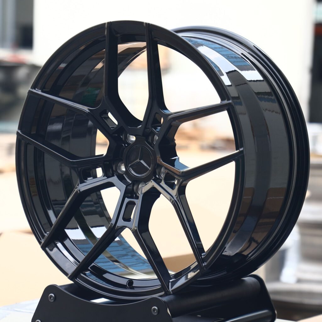 Mercedes-Benz S-Class wheels – Gloss Black 5 Y-Spoke, angled view