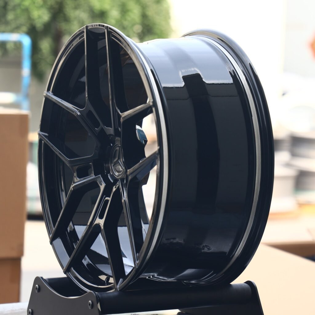 5x112 wheels – Gloss Black 5 Y-Spoke, side view