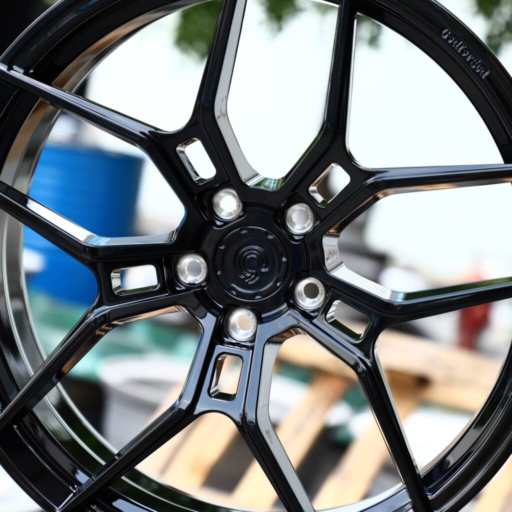 BMW M2 G87 wheels – Gloss Black 5 Y-Spoke (BMW OEM-Style), lip and barrel detail