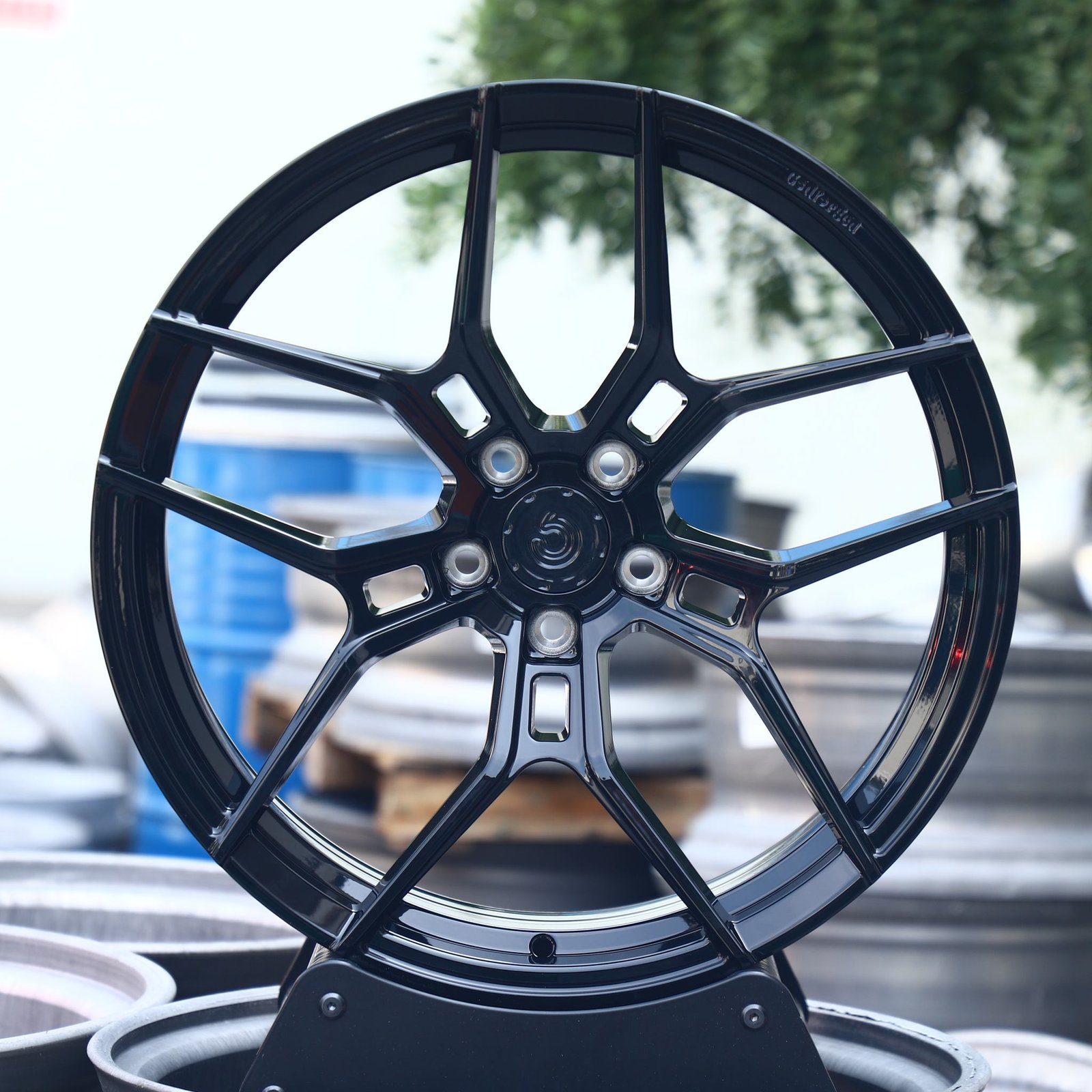 Porsche 911 wheels – Gloss Black 5 Y-Spoke, front view