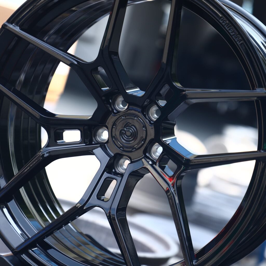 BMW M4 F82 wheels – Gloss Black 5 Y-Spoke, lip and barrel detail