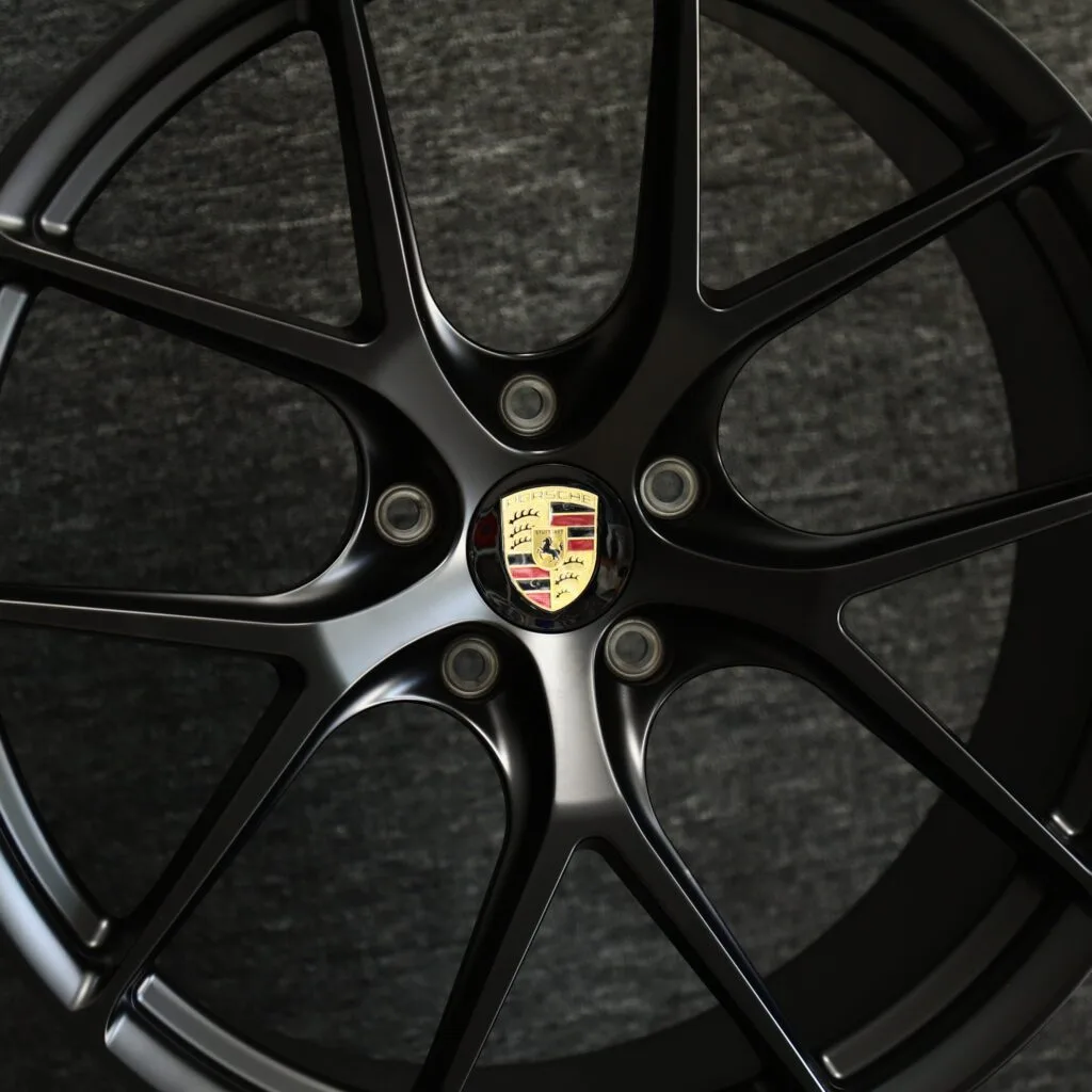 Porsche 718 Cayman wheels – Gloss Black 5 Y-Spoke (Porsche OEM-Style), lip and barrel detail