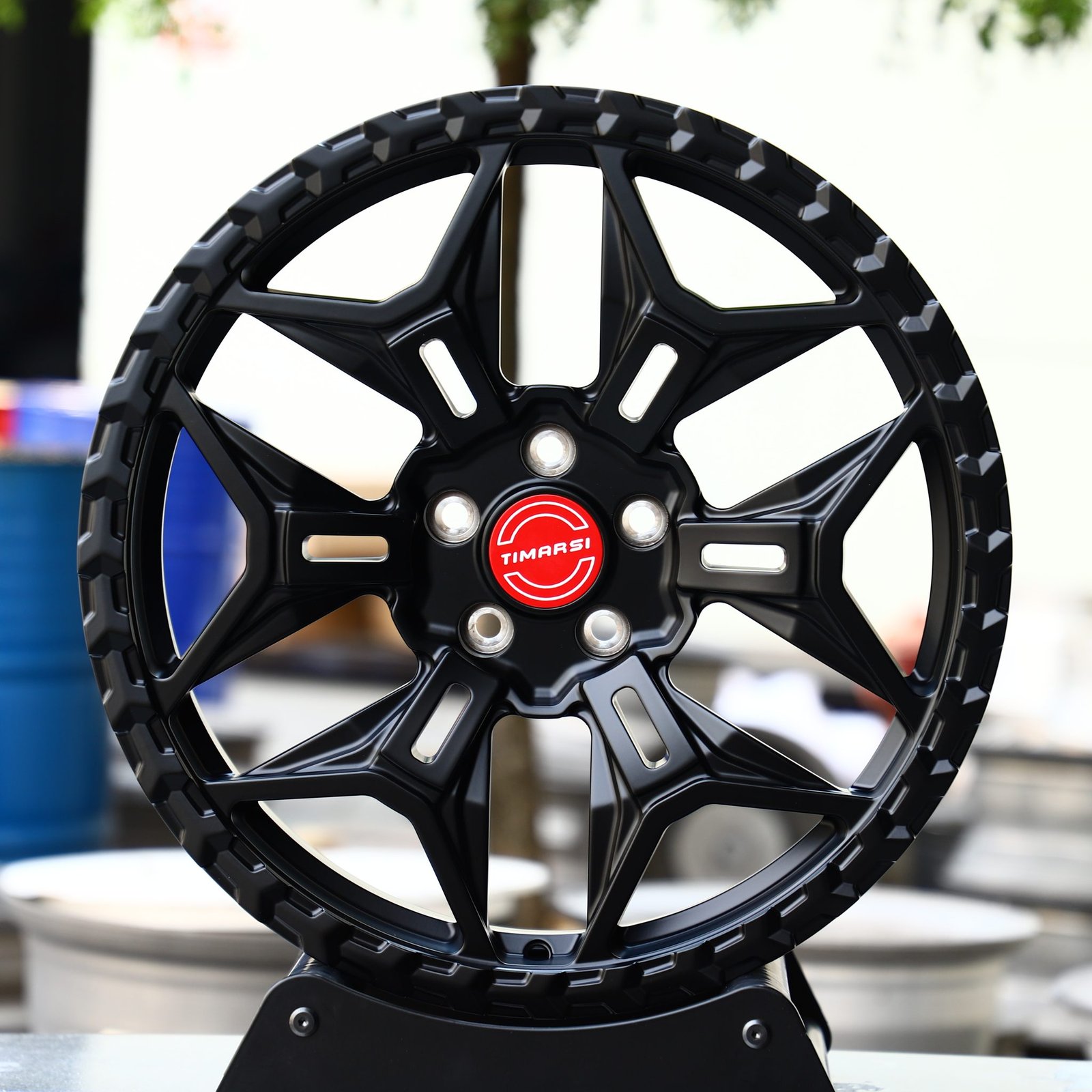 Land Rover Range Rover wheels – Gloss Black 6 Y-Spoke, front view