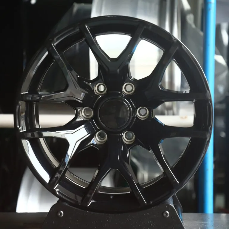 Toyota 4Runner wheels – Gloss Black 6 Y-Spoke, front view