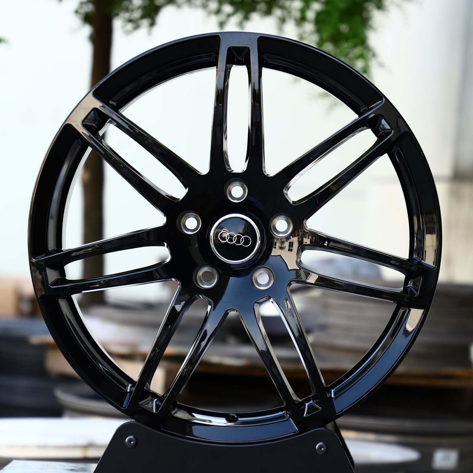 Audi A4 B9 wheels – Gloss Black 7-Spoke (Audi OEM-Style), front view