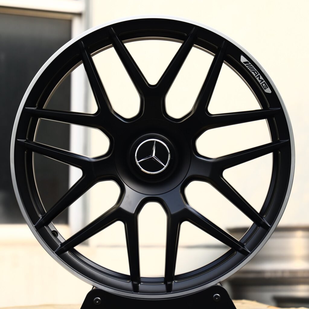 Mercedes-Benz E-Class W213 wheels – Gloss Black 7 Y-Spoke Machined Face (Mercedes-Benz OEM-Style), front view