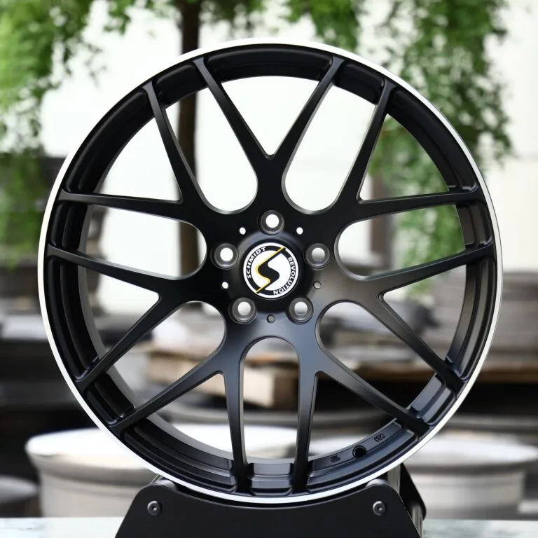 Toyota GR86 wheels – Gloss Black 7 Y-Spoke Machined Lip, front view