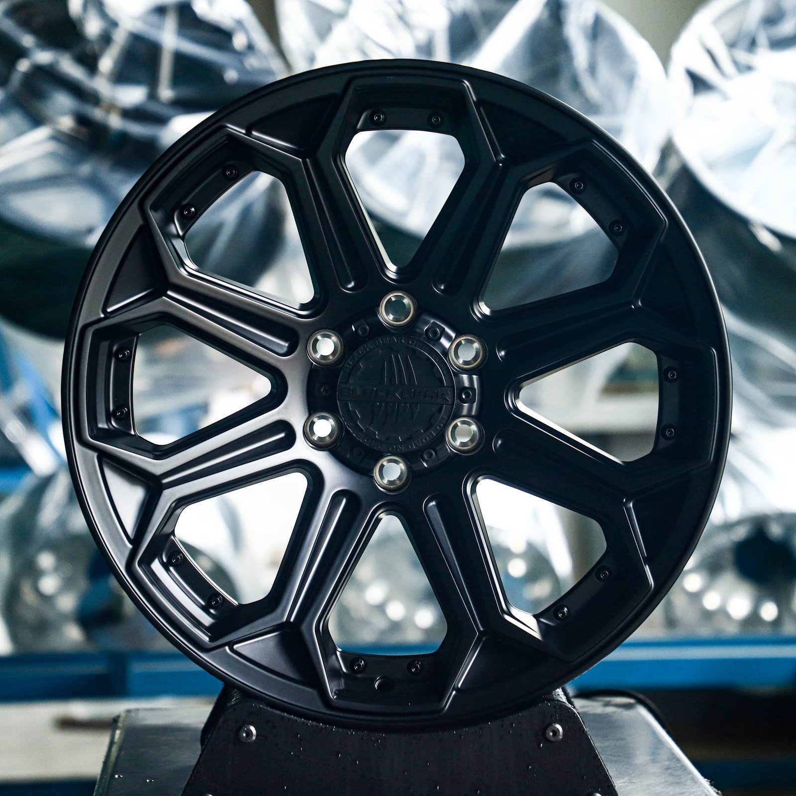 Toyota 4Runner wheels – Gloss Black 8 Y-Spoke, front view