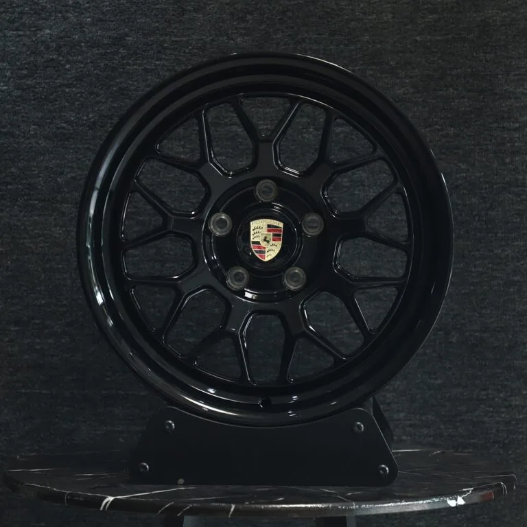 Porsche 911 wheels – Gloss Black 9 Y-Spoke Deep Lip, front view