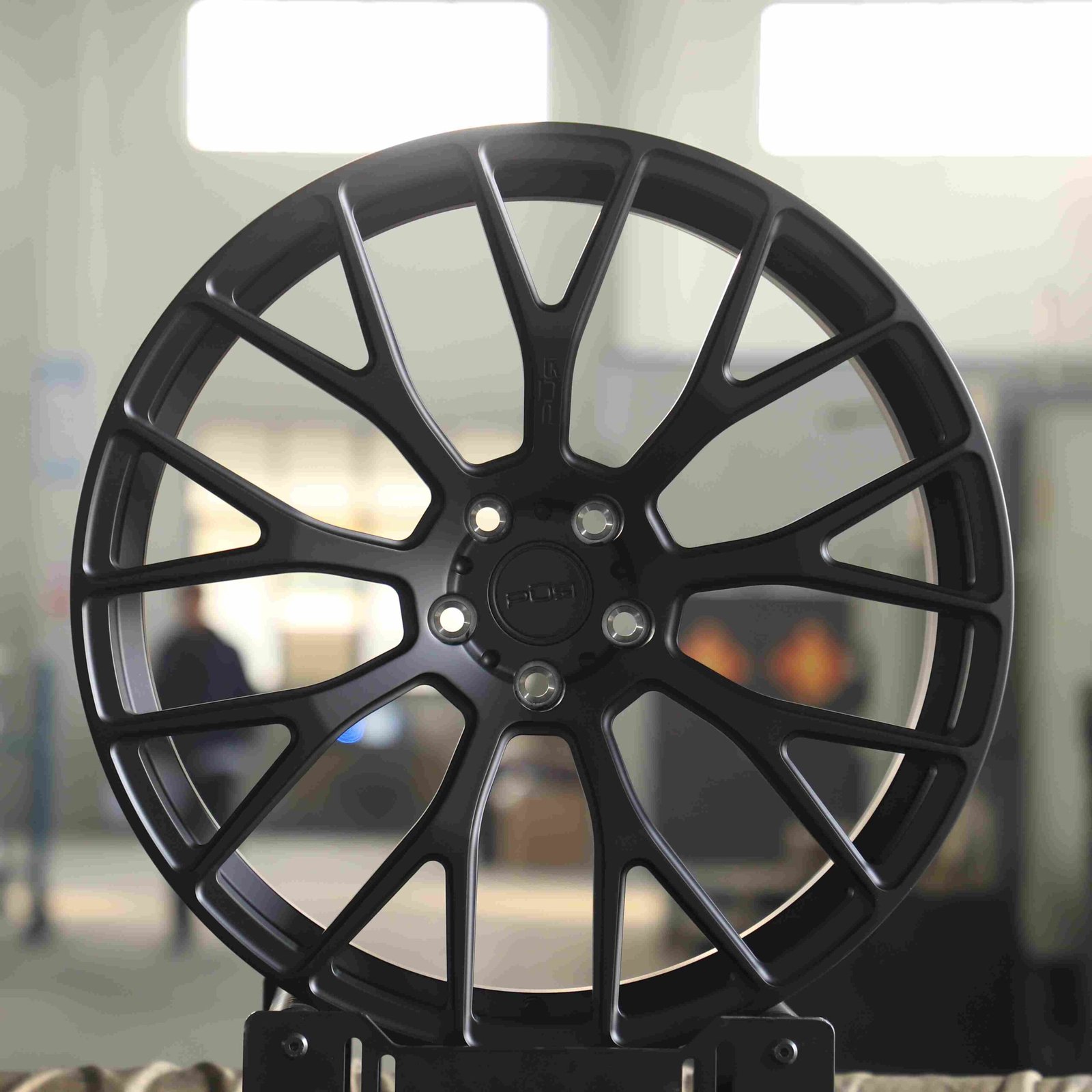 Ferrari 488 wheels – Gloss Black 9 Y-Spoke (HRE P200-Style), front view