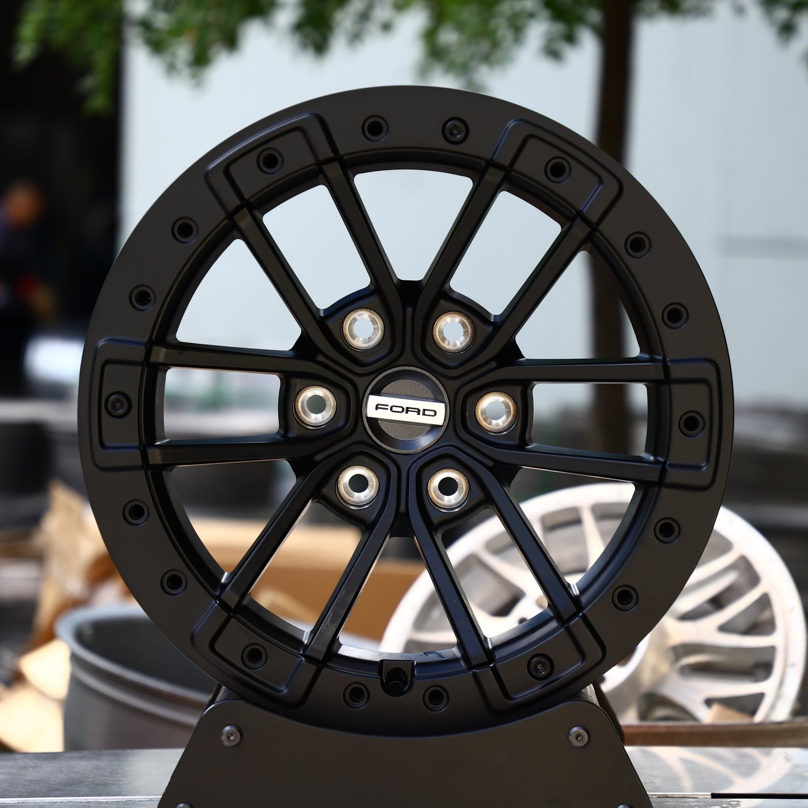 Ford F-150 wheels – Gloss Black, front view