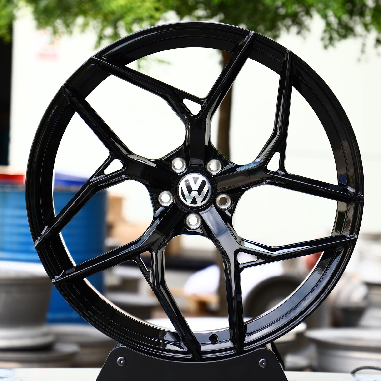 Volkswagen Golf GTI wheels – Gloss Black Concave Directional Milled (Volkswagen OEM-Style), front view