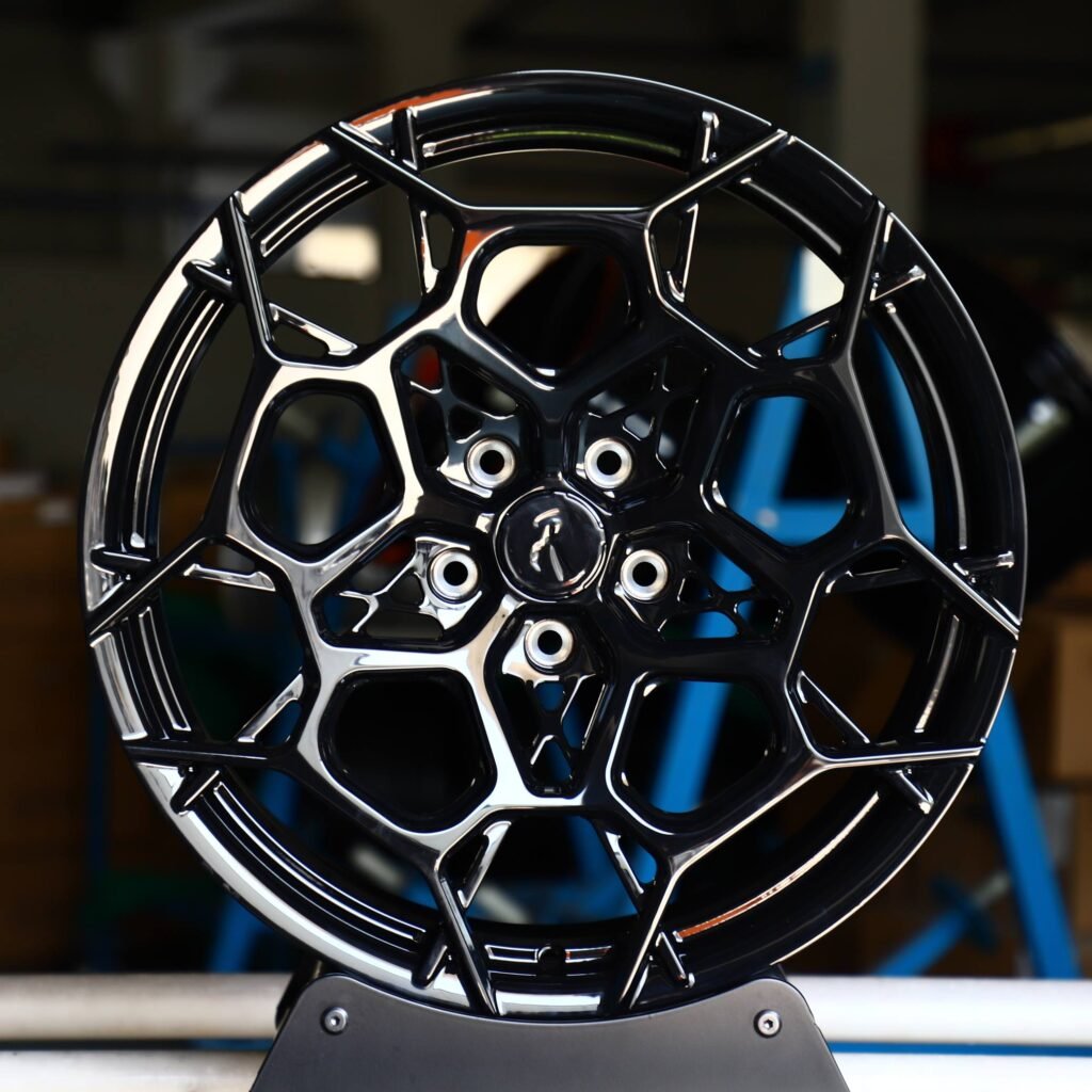 Audi A6 wheels – Gloss Black Cross-Spoke Split, front view
