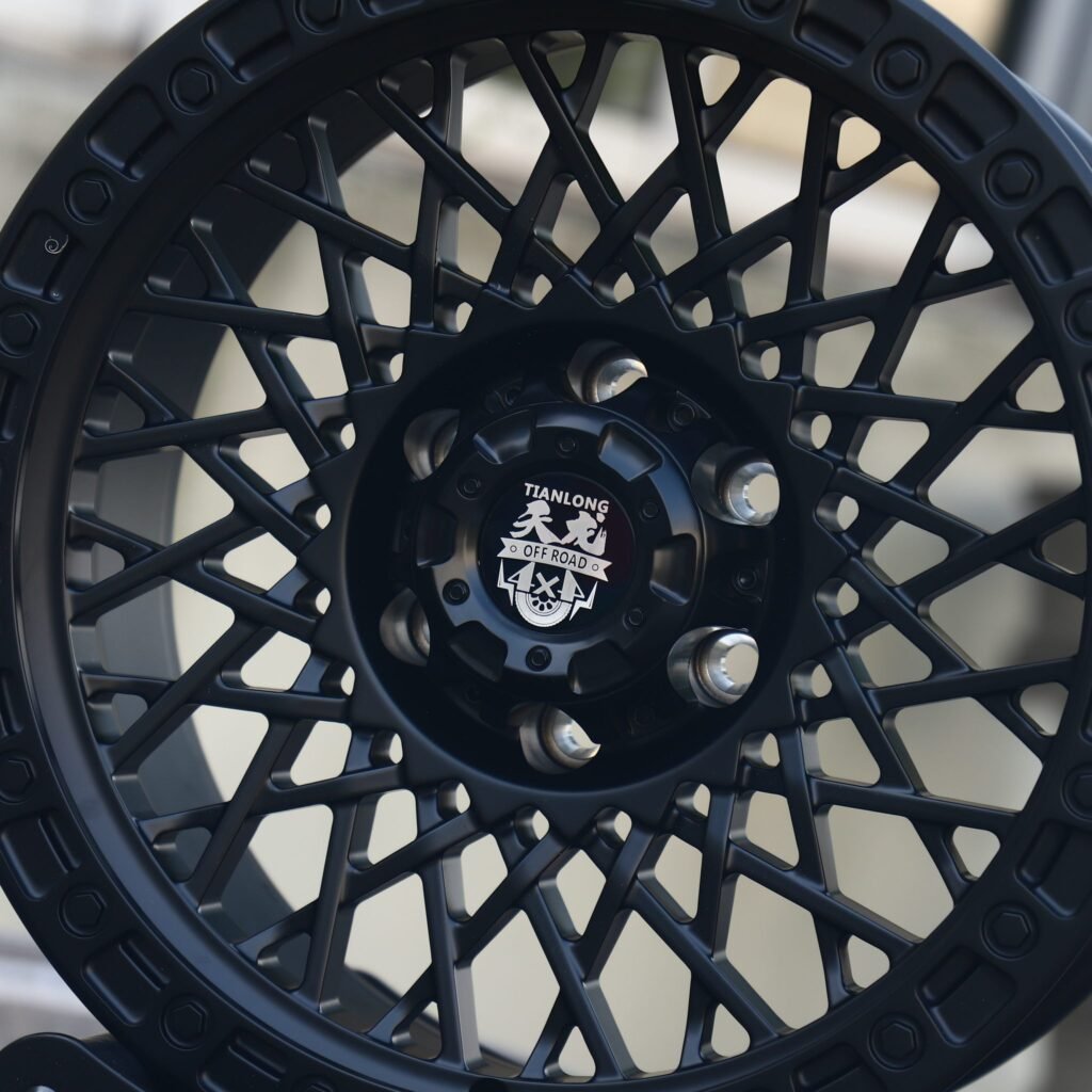 Chevrolet Silverado 1500 wheels – Gloss Black Cut-Out Exposed Bolt Detail, lip and barrel detail