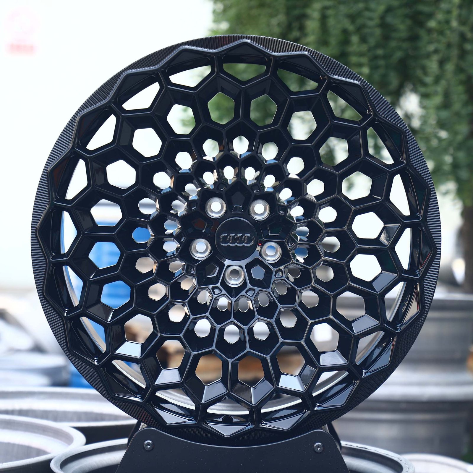 Audi A4 wheels – Gloss Black Cut-Out, front view