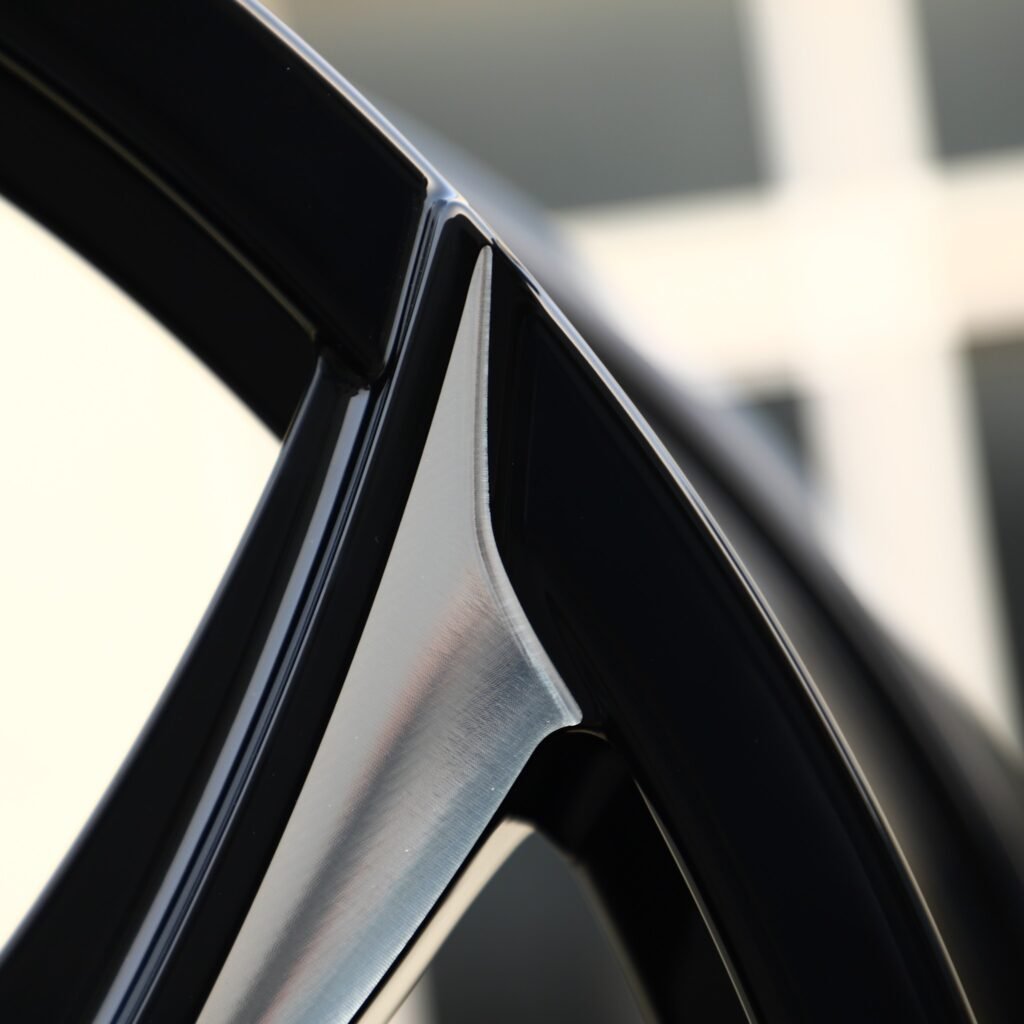 BMW M4 F82 wheels – Gloss Black Directional Milled, lip and barrel detail