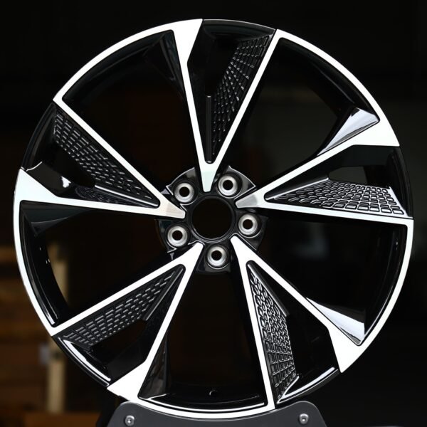Porsche 911 wheels – Black / Machined Directional Milled Machined Face, front view