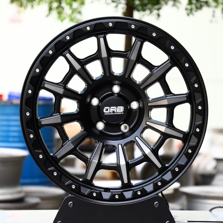 Toyota 4Runner wheels – Gloss Black Double Ring Lip, front view