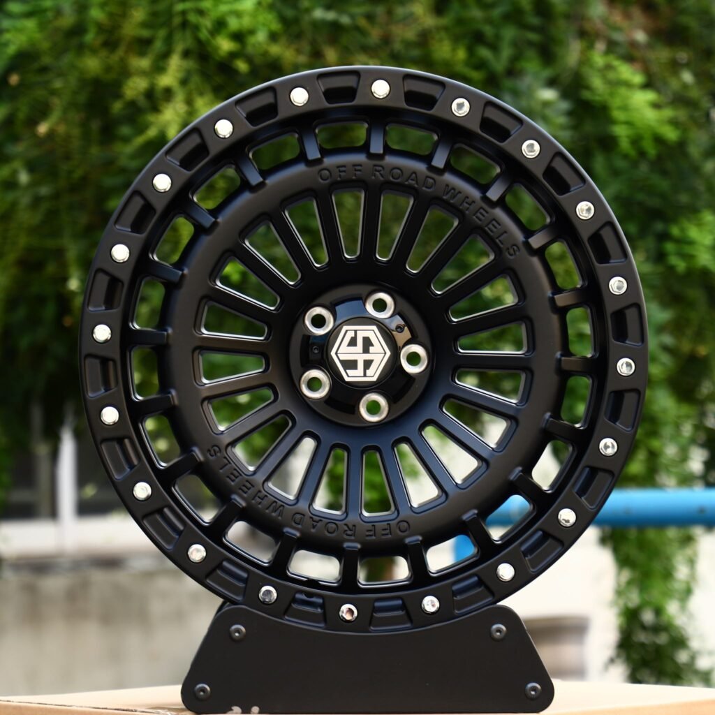 Toyota 4Runner wheels – Gloss Black Exposed Bolt Detail Double Ring Lip, front view