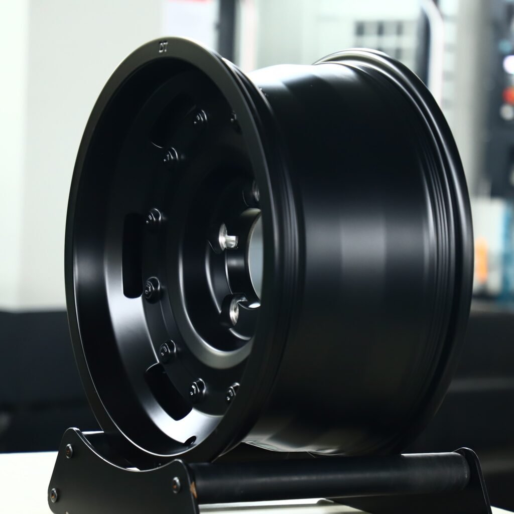Toyota Land Cruiser wheels – Gloss Black Exposed Bolt Detail, angled view