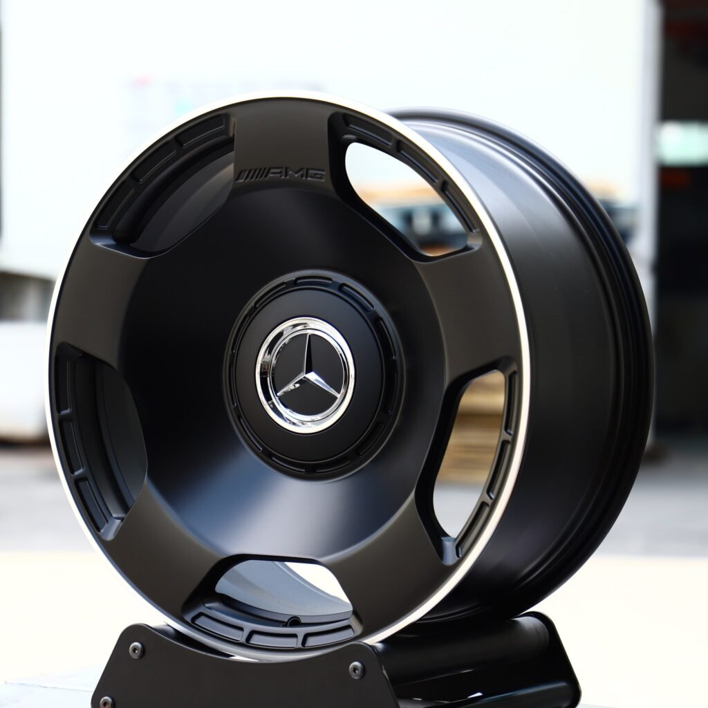 Mercedes-Benz S-Class wheels – Gloss Black Full-Face, angled view