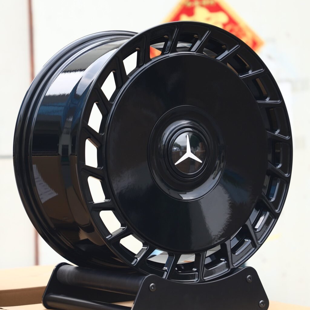 Mercedes-Benz S-Class wheels – Gloss Black Full-Face, angled view