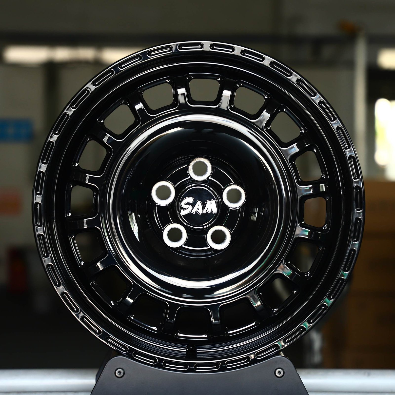 Jeep Grand Cherokee wheels – Gloss Black Full-Face, front view