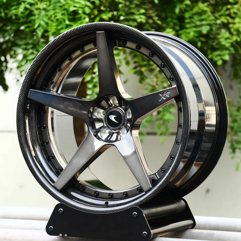Gloss Black / Gray Carbon Fibre Forged Wheels – Audi A6 / BMW 5 Series Fitment (5-Lug)