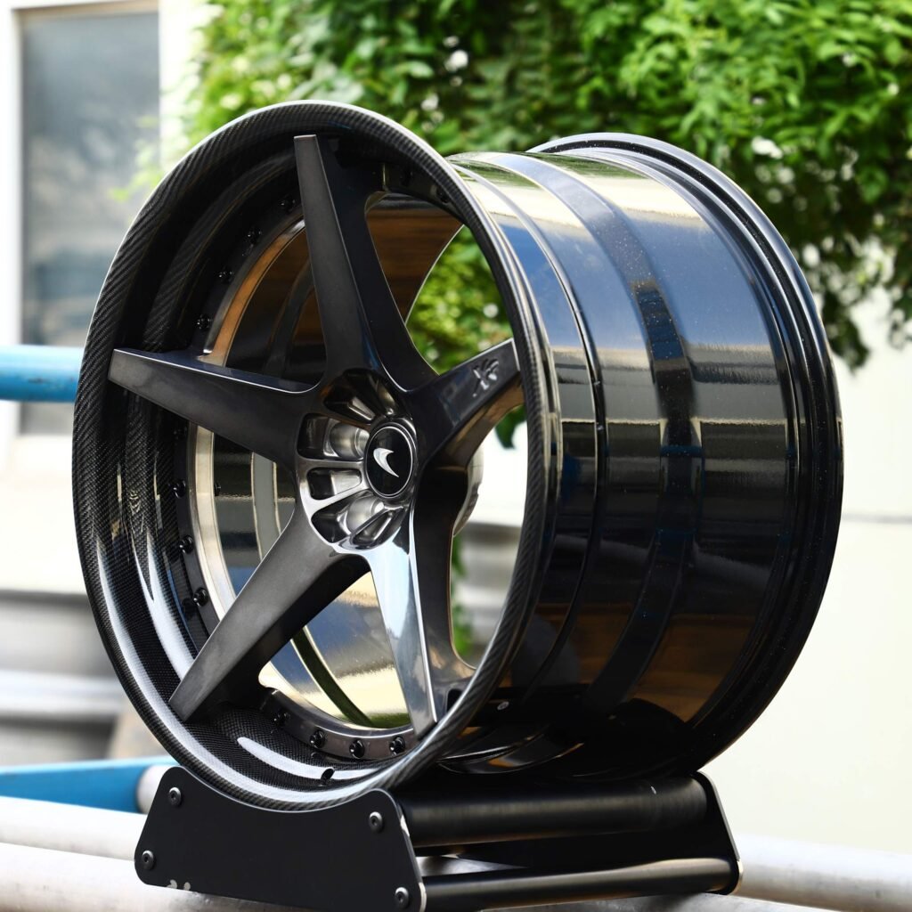 Gloss Black / Gray Carbon Fibre Forged Wheels – Audi A6 / BMW 5 Series Fitment (5-Lug) Carbon Fiber forged wheel