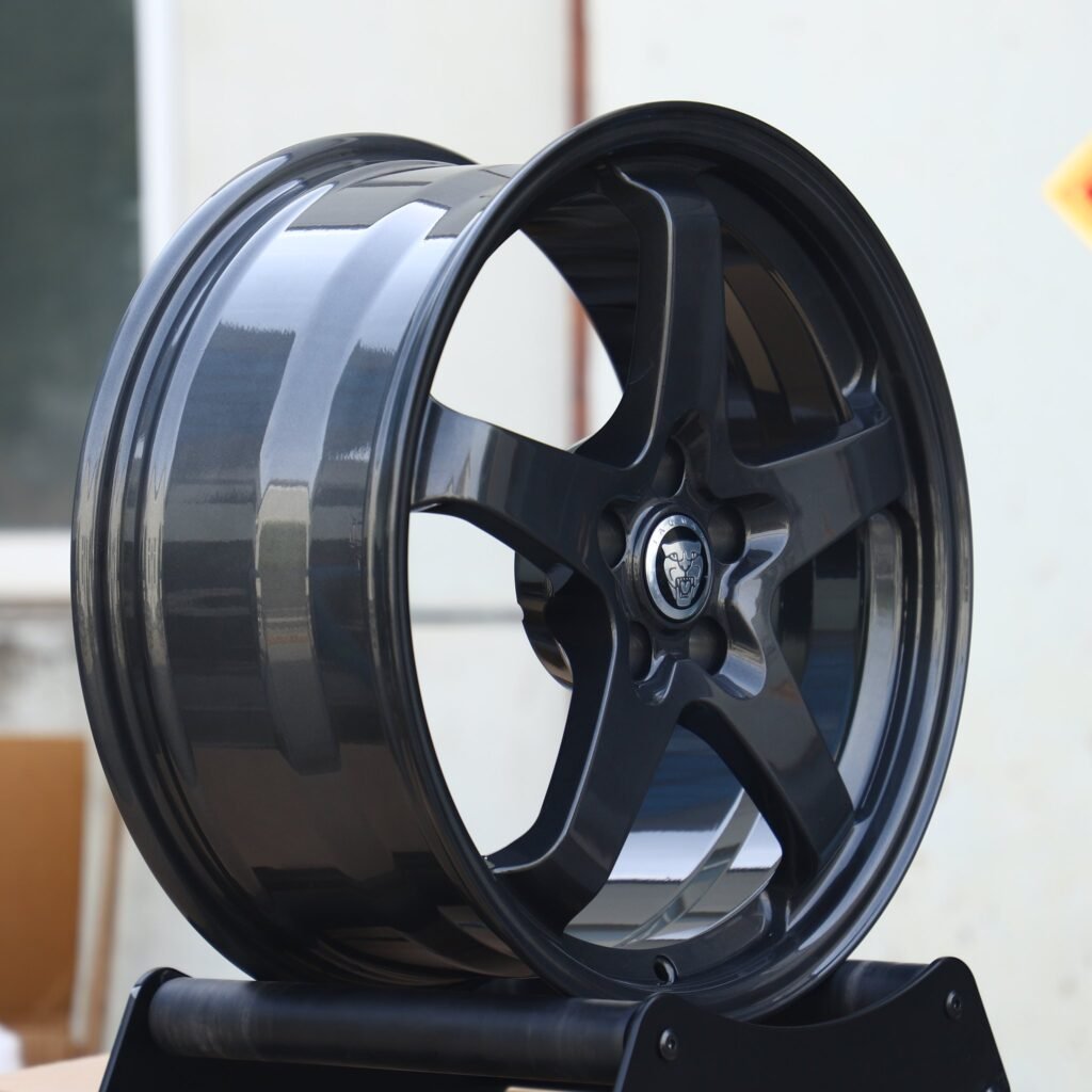 Jaguar F-Type wheels – Gloss Black / Gunmetal 5-Spoke (Jaguar OEM-Style), lip and barrel detail