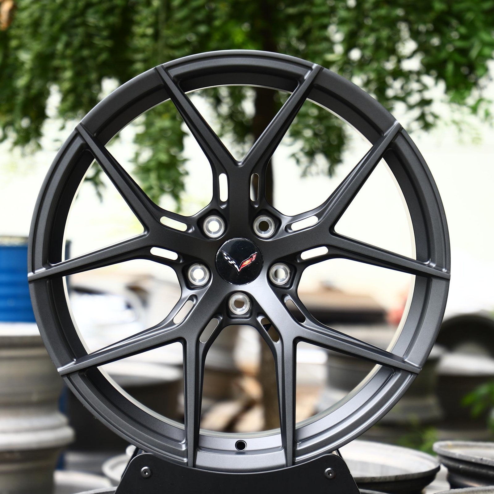 Audi RS3 8Y wheels – Audi RS Style Gloss Black / Gunmetal 5 Y-Spoke, front view