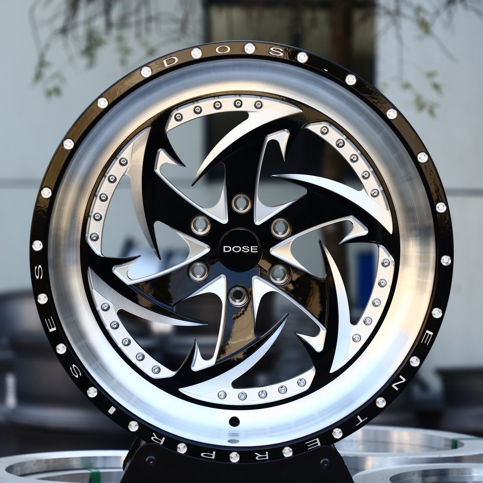 GMC Sierra wheels – Gloss Black / Machined Directional 5-Spoke Deep Dish 2-Piece, front view