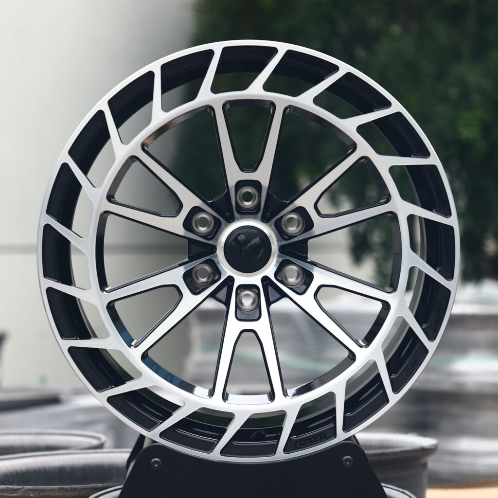Toyota 4Runner wheels – Gloss Black Machined Face Directional, front view