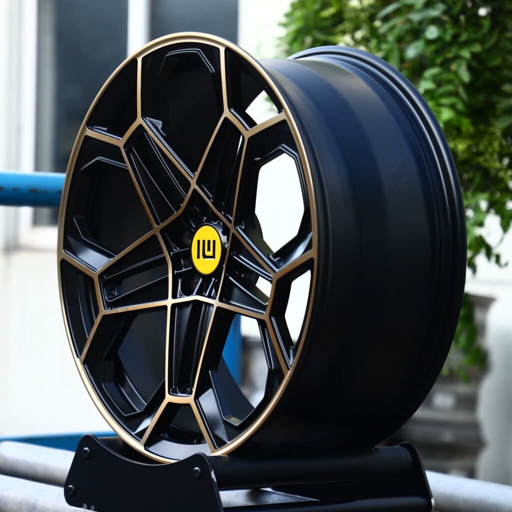 5x112 wheels – Gloss Black Machined Face (Xiaomi OEM-Style), side view