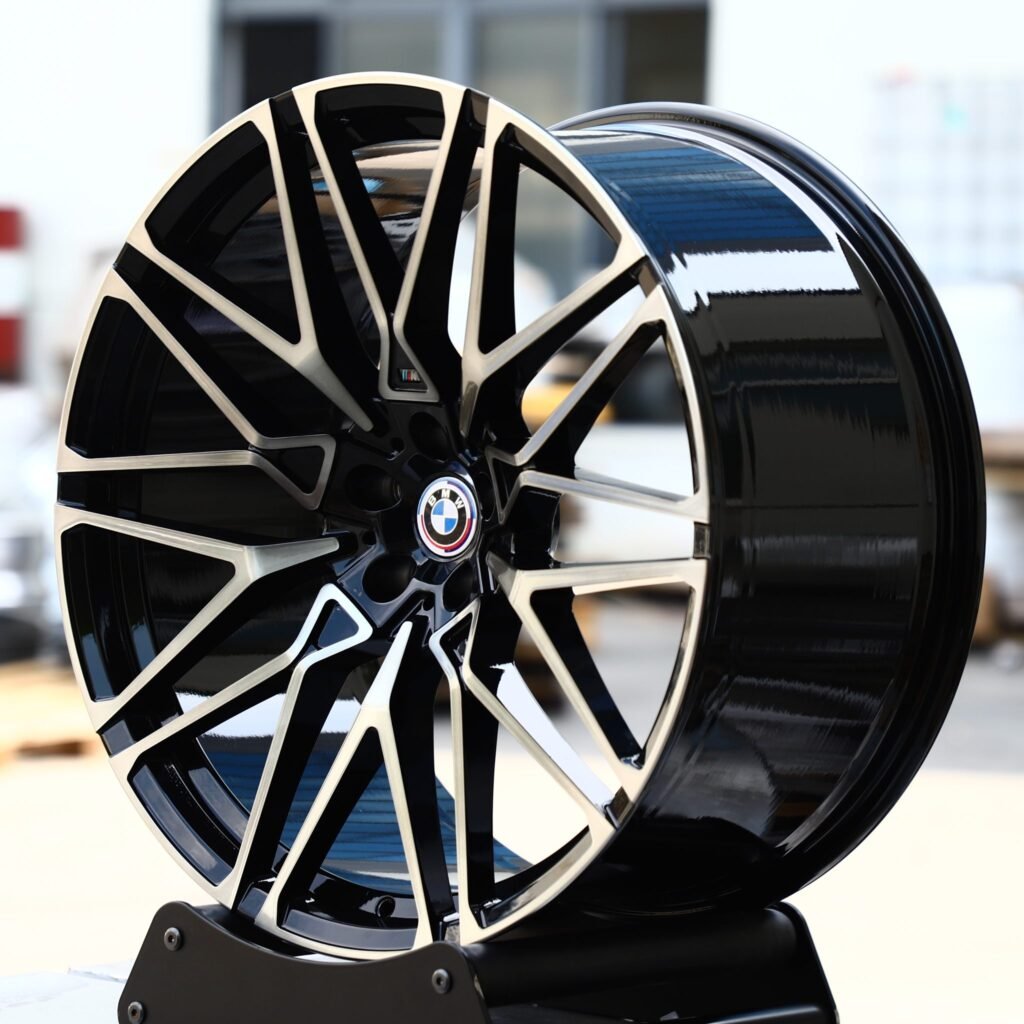 BMW M4 G82 wheels – Gloss Black Machined Face (BMW OEM-Style), angled view