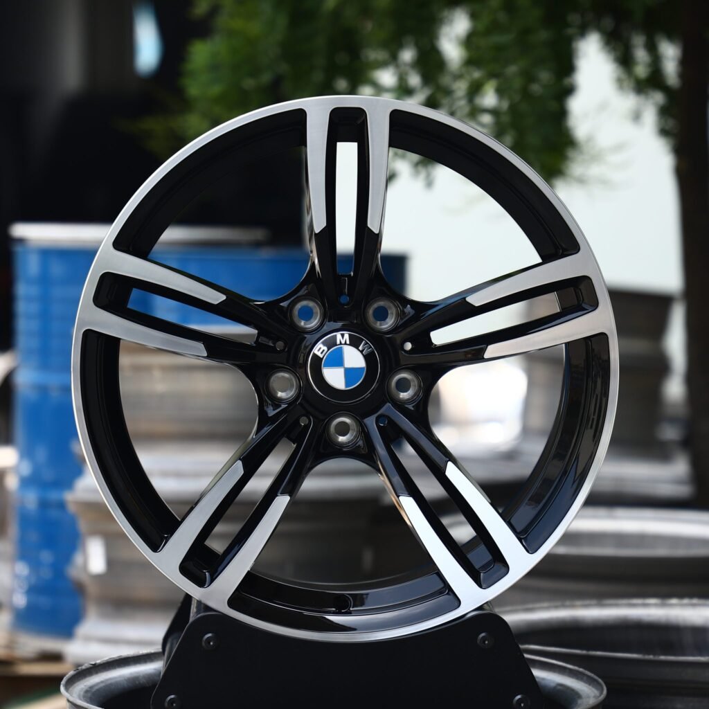BMW M3 wheels – Gloss Black Machined Face, front view