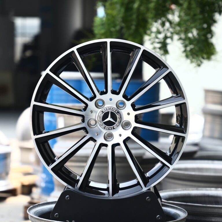 Mercedes-Benz E-Class wheels – Gloss Black Machined Face, front view