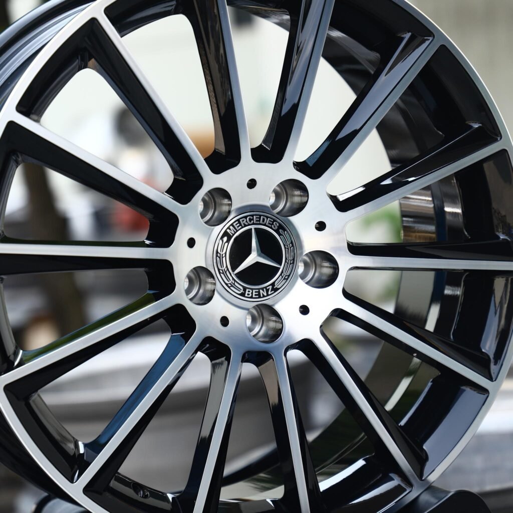 Mercedes-Benz C-Class W206 wheels – Gloss Black Machined Face, lip and barrel detail