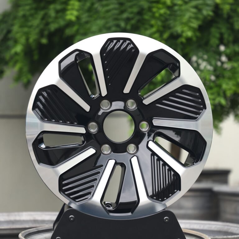 Toyota 4Runner wheels – Gloss Black Machined Face, front view