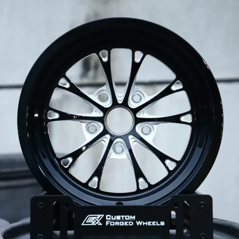 Ford Mustang wheels – Gloss Black / Machined Multi-Spoke Deep Lip, front view
