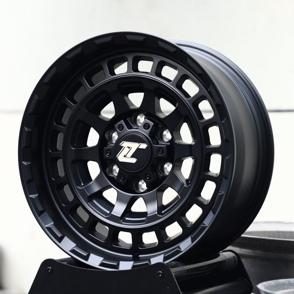 Chevrolet Silverado wheels – Gloss Black Multi-Spoke Bolt-Ring, angled view