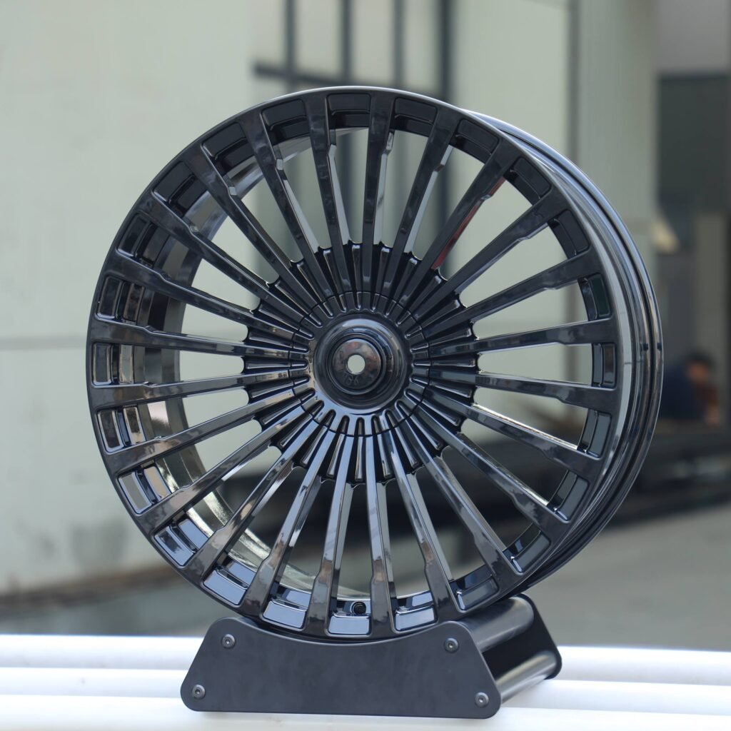 BMW 5 Series wheels – Gloss Black Multi-Spoke, angled view