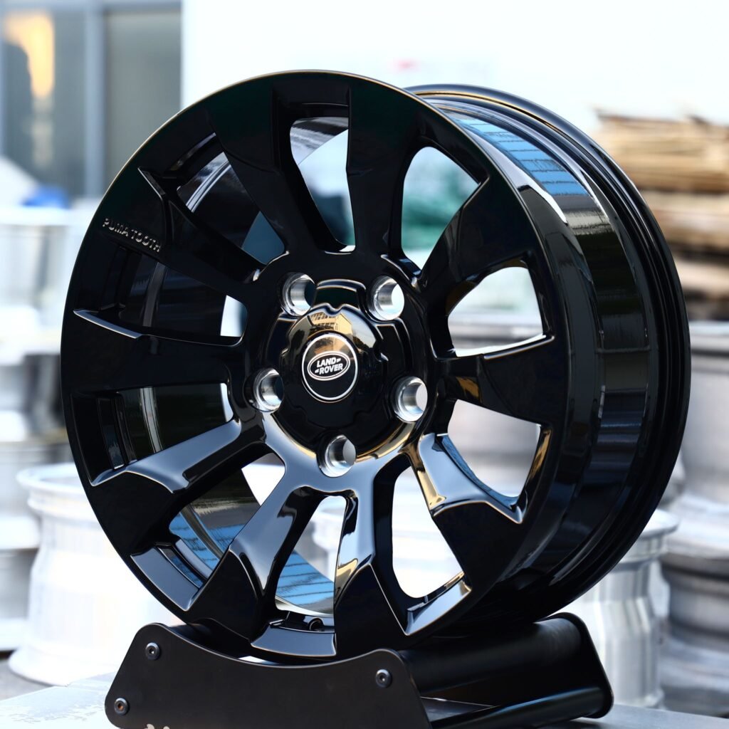 Land Rover Defender wheels – Gloss Black Multi-Spoke, angled view