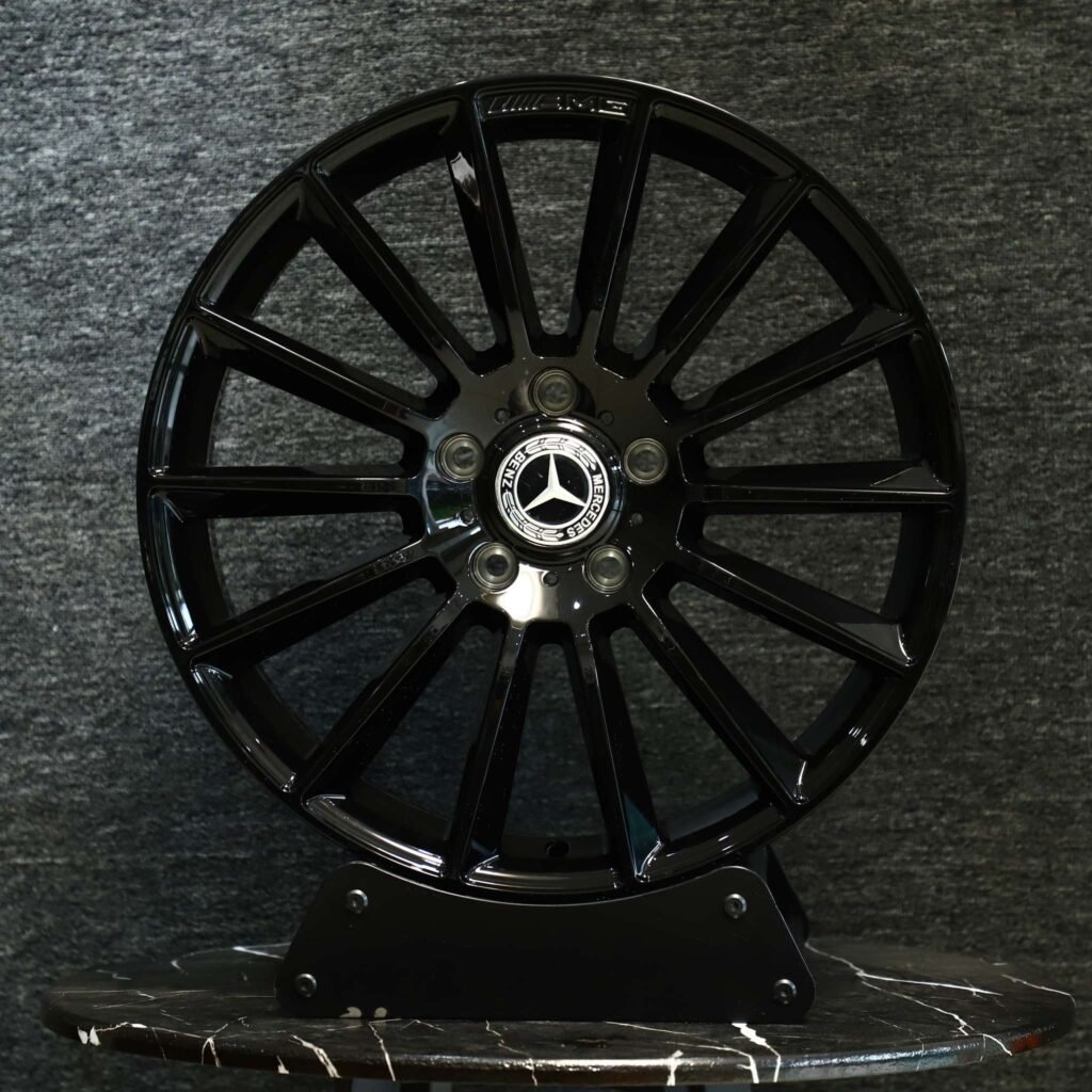 Mercedes-Benz E-Class wheels – Gloss Black Multi-Spoke, front view