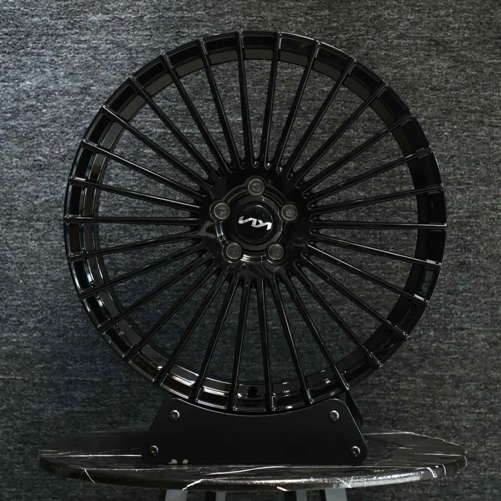Porsche 911 wheels – Gloss Black Multi-Spoke, front view