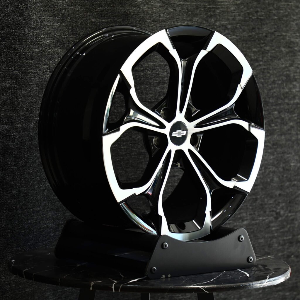 Chevrolet Corvette wheels – Gloss Black Petal, angled view